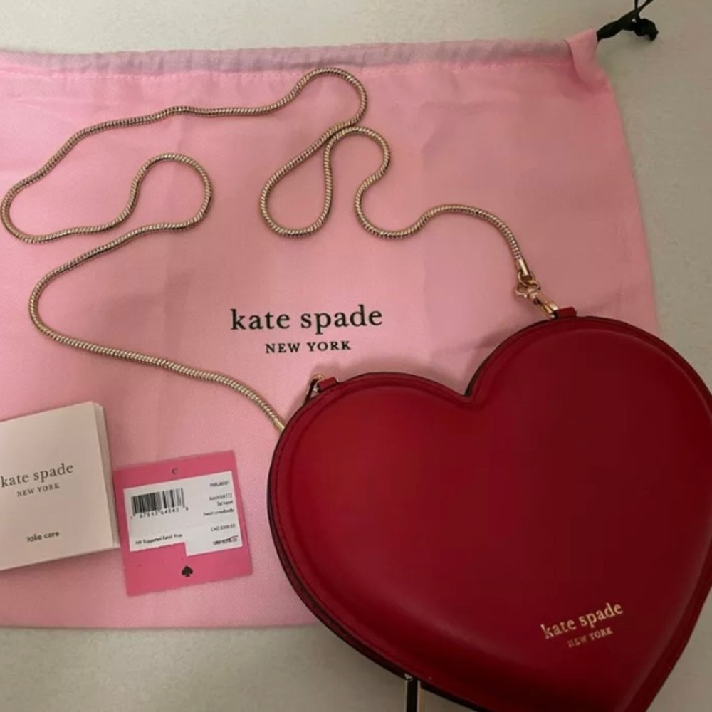 SOLD!!! BNWT Kate Spade Heart shaped Love shack red crossbody bag Bloggers Fav
